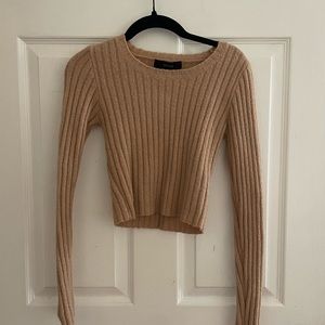 Comfy Forever 21 Cropped Beige Sweater